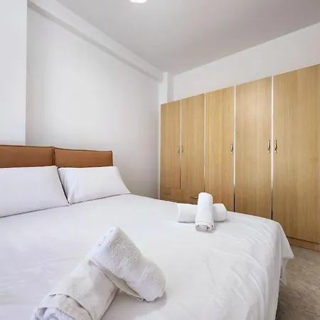Urban Iv For 5 W 24h Check In Apartment *