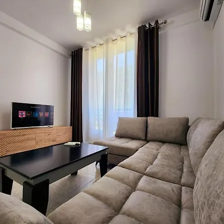 Apartment Urban Iv For 5 W 24h Check In Tirana